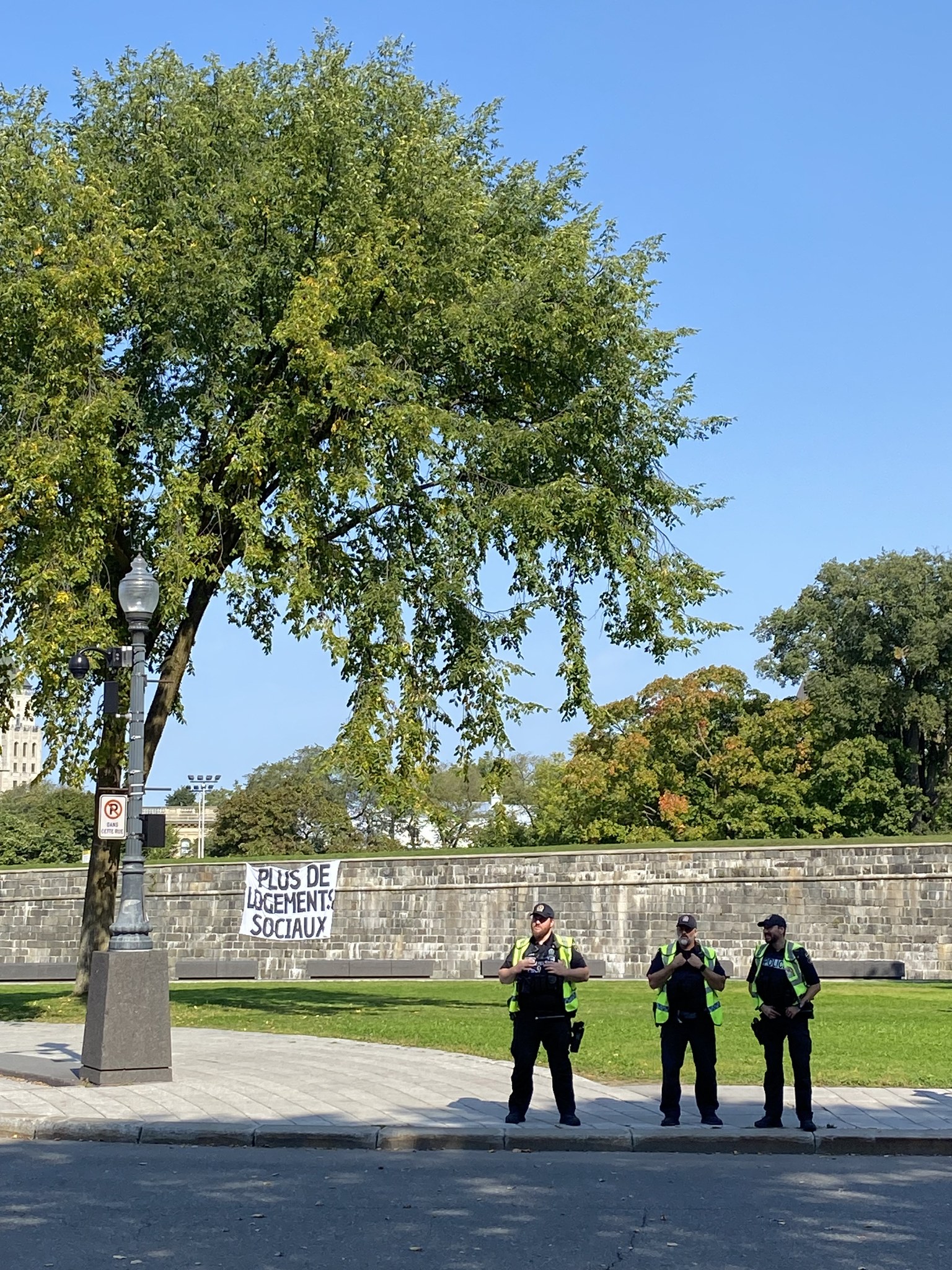 Le SPVQ brime le droit de manifester avec l’aval de l’administration Marchand